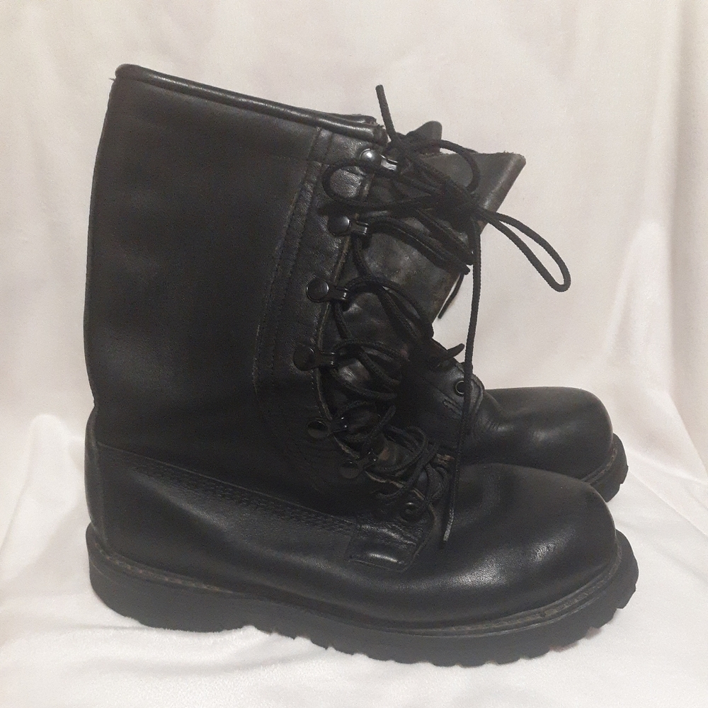Golden Retriever Leather Work Boots Vibram Sole Mens Size 7W
